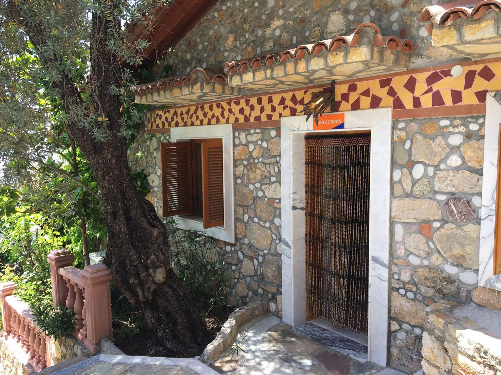 Hotel Symbola 4*