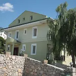 Coral Hotel