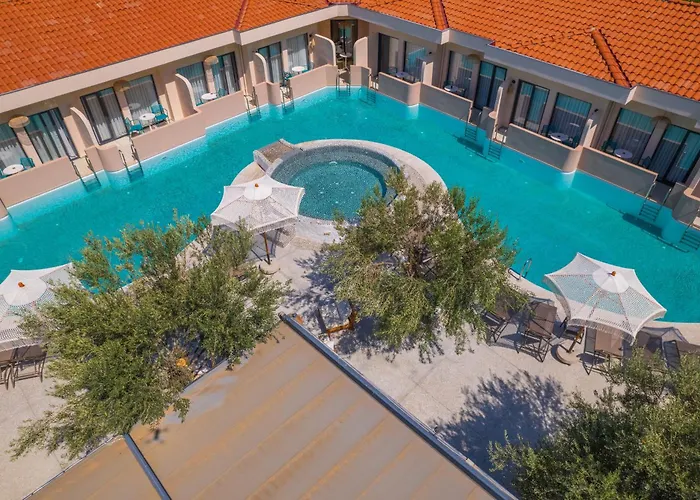 Z Exclusive Hotel And Villas