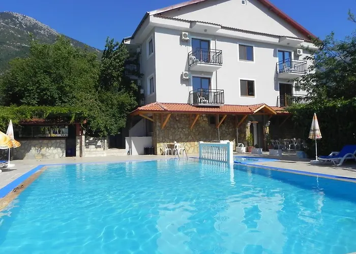 Star Hotel