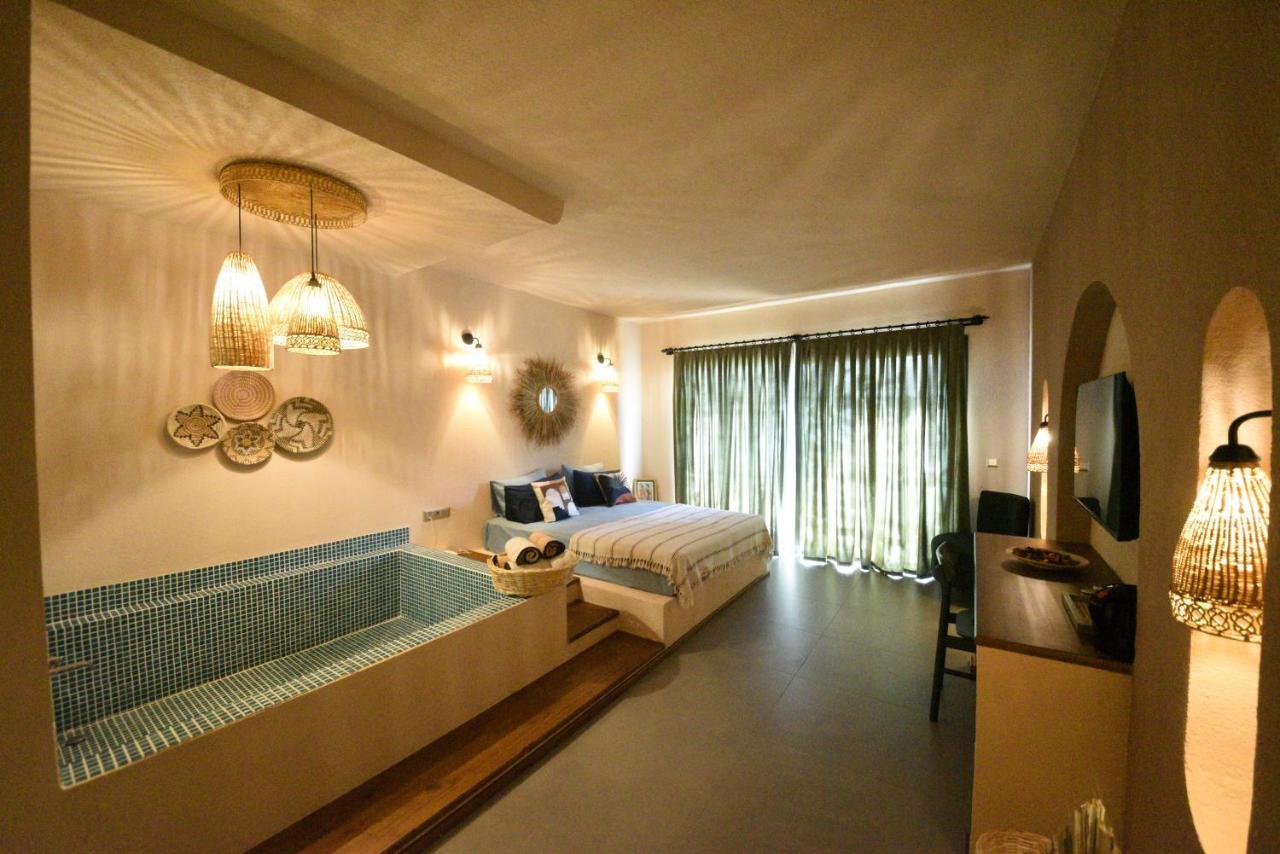 Hotel Z Exclusive And