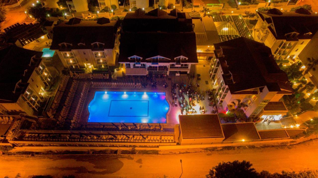 Aes Club Otel 4*
