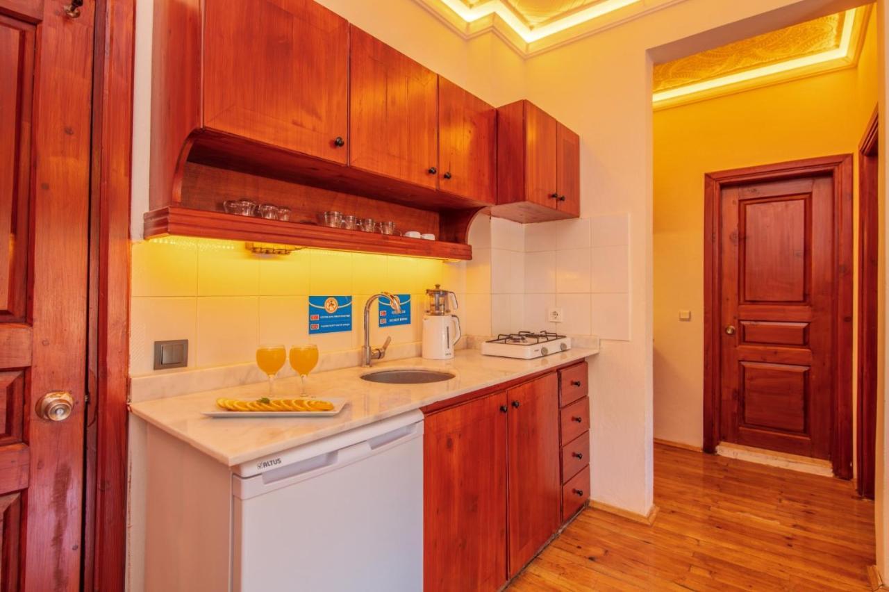 Region Random By Lookbookholiday Apartment *