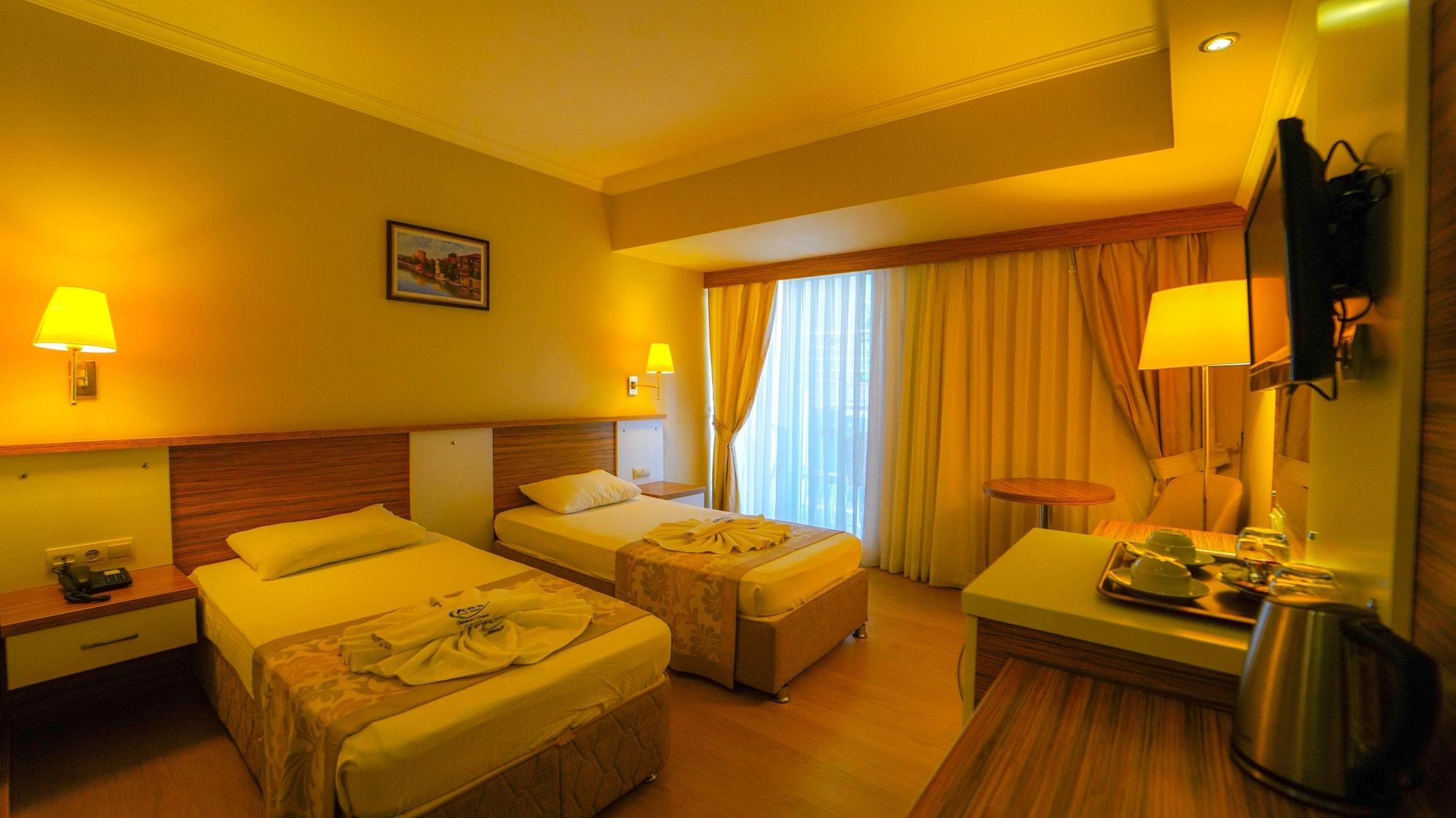 Otel Aes Club 4*