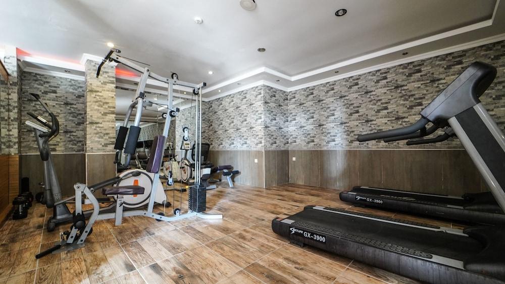 Aes Club Otel