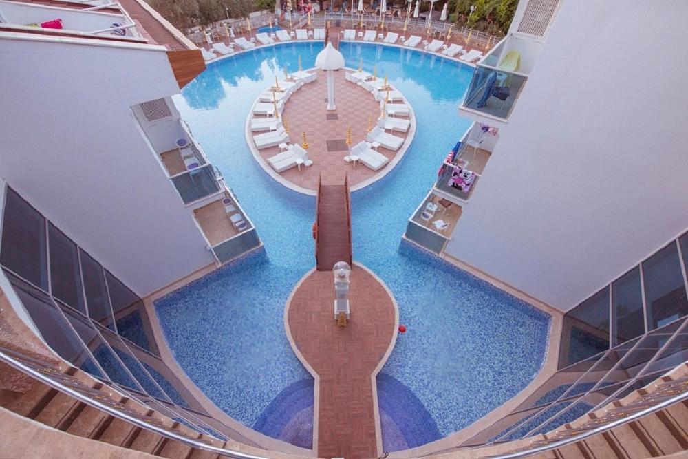 Region Random By Lookbookholiday Apartment Oludeniz