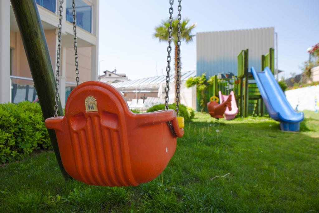 Otel Aes Club