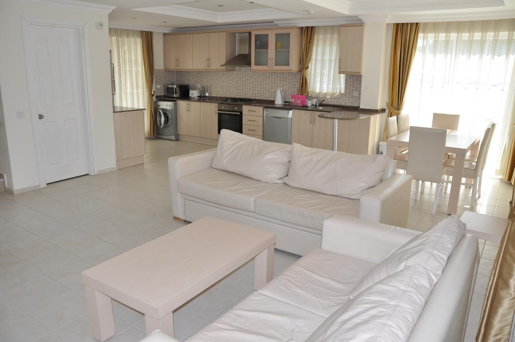 Gold 6 Mustakil Ozel Havuzlu Villa