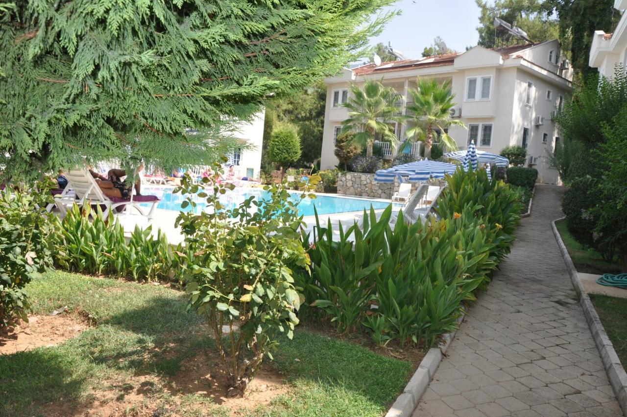 Nicholas Gate Apartment *