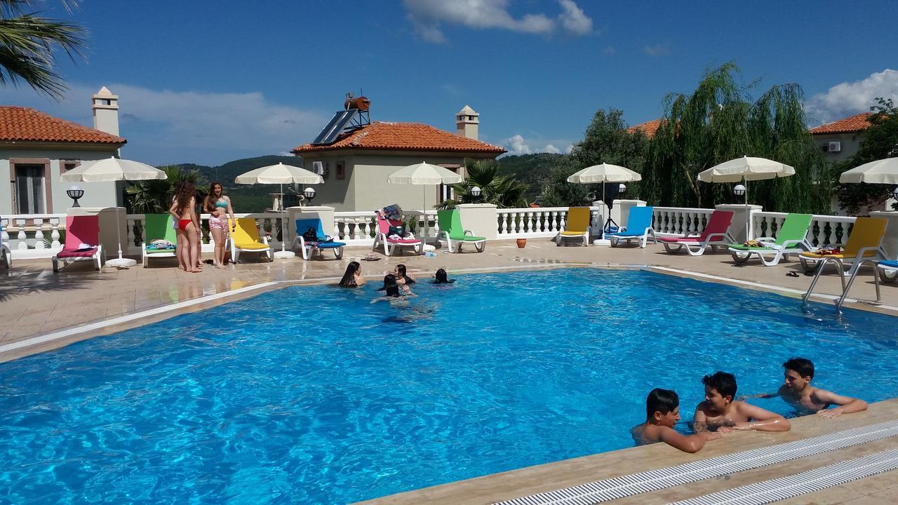 Daisy Garden Hotel