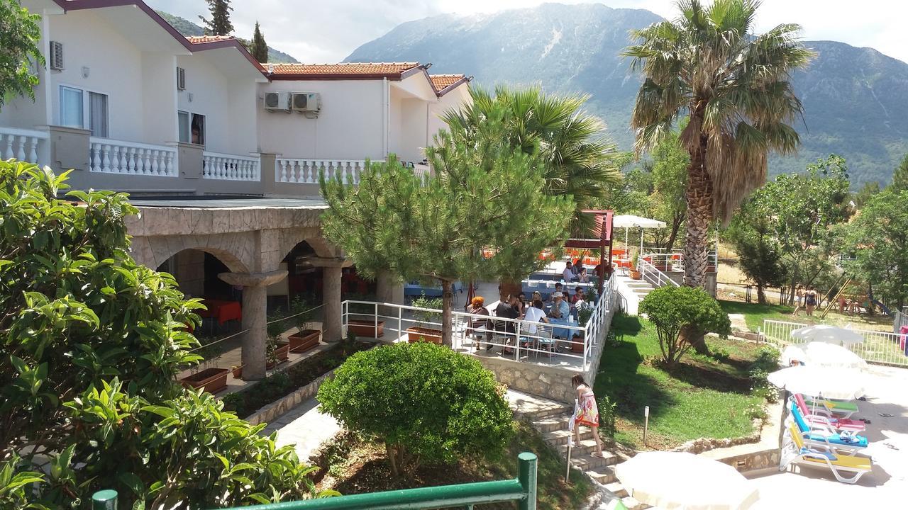 Daisy Garden Hotel