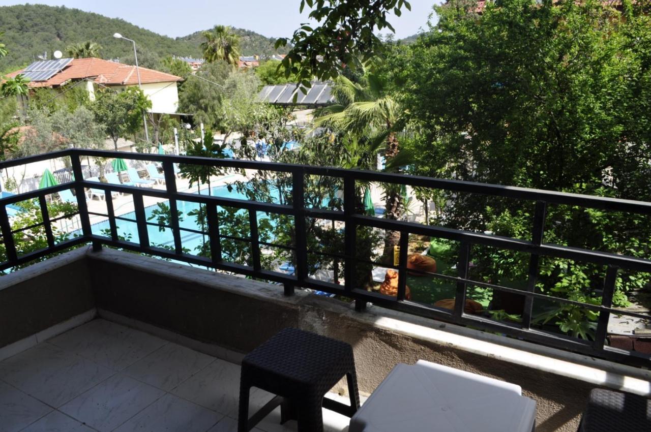 Bed & Breakfast New St. Nicholas Garden *