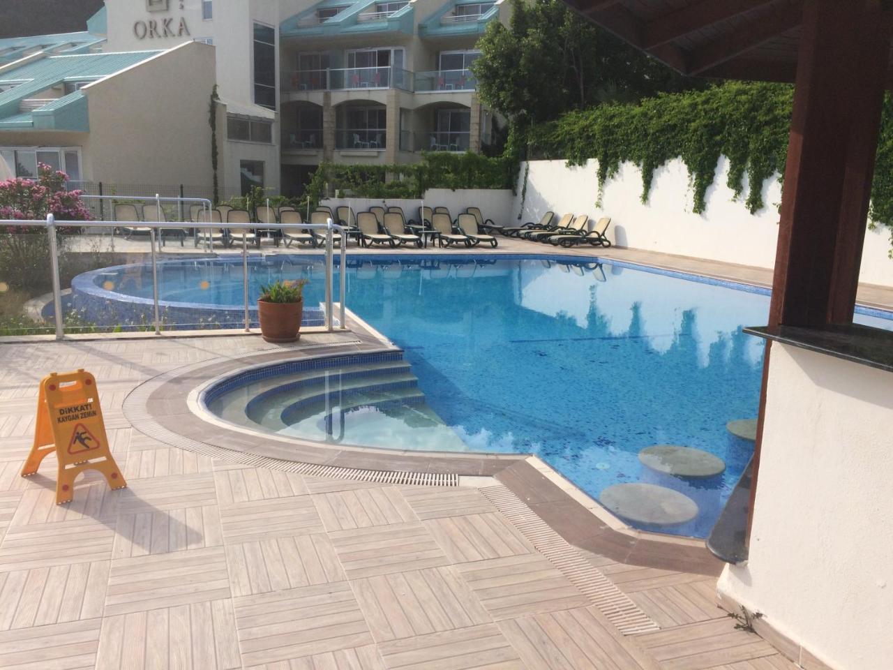 Golden Life Heights Deluxe - Adult Only Otel 4*