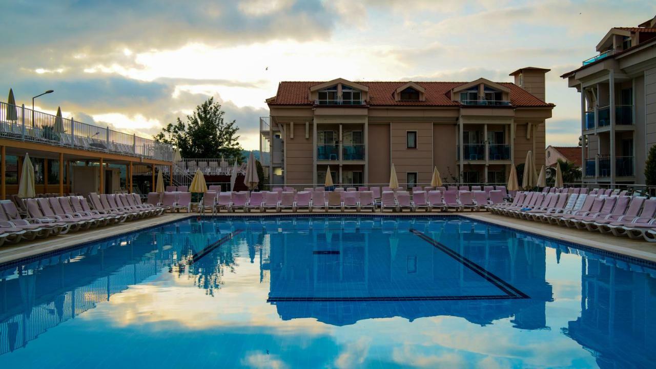 Otel Aes Club 4*